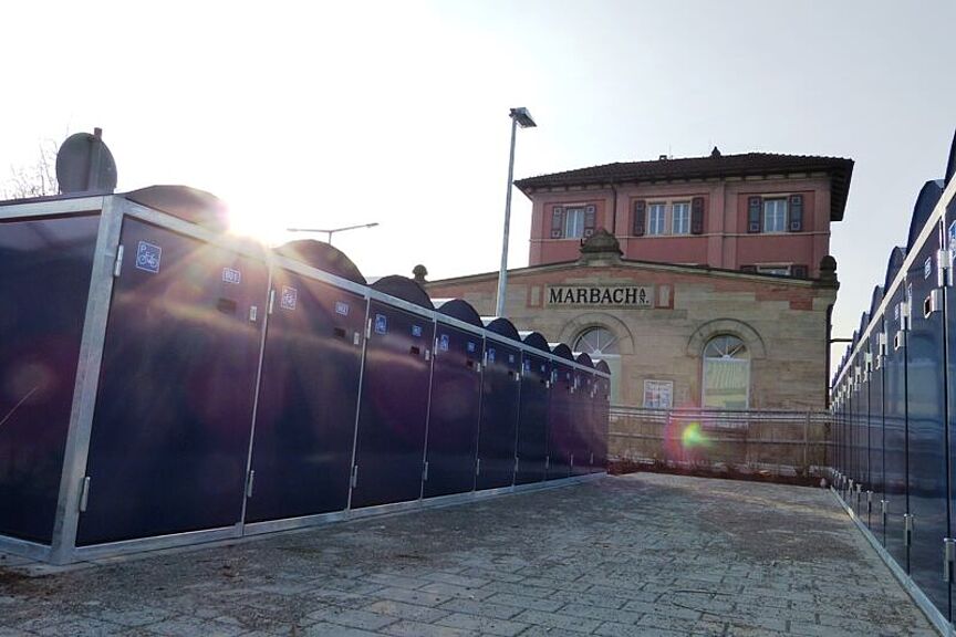21 Fahrradboxen am Bahnhof Marbach 21 Fahrradboxen am Bahnhof Marbach seit Januar 2014